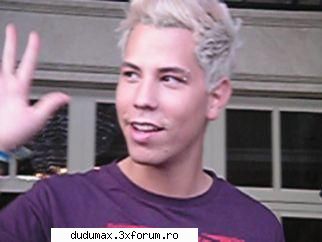 poze pollito trei